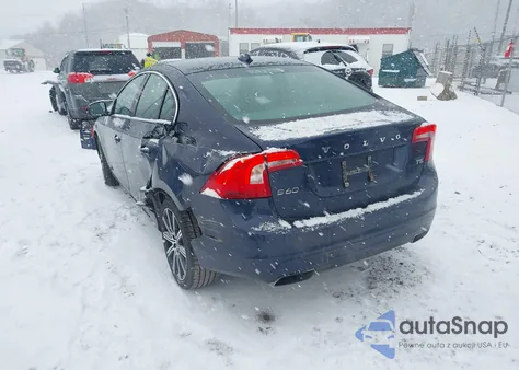 2014 Volvo S60 T5 из США, поврежденный, VIN YV1612FS2E2295507